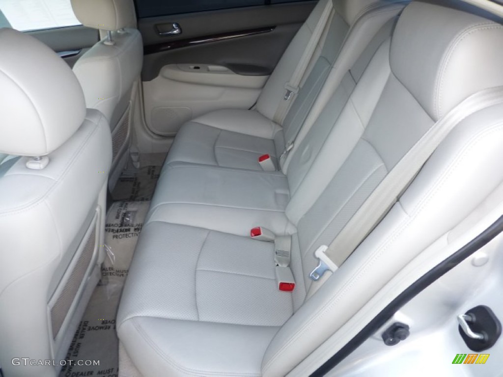 2011 G 37 Journey Sedan - Liquid Platinum / Stone photo #19