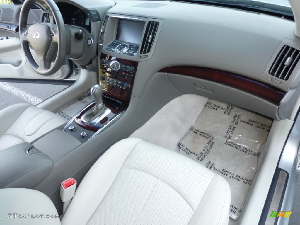 2011 G 37 Journey Sedan - Liquid Platinum / Stone photo #25