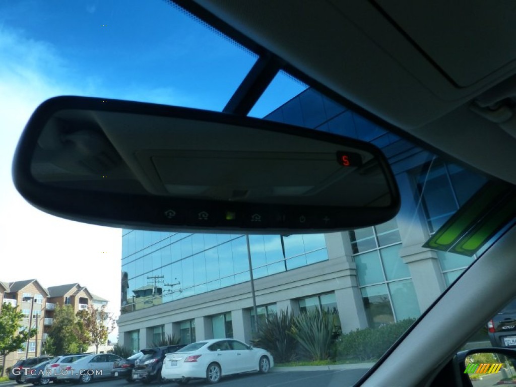 2011 G 37 Journey Sedan - Liquid Platinum / Stone photo #33