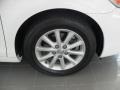 Super White - Camry XLE Photo No. 27