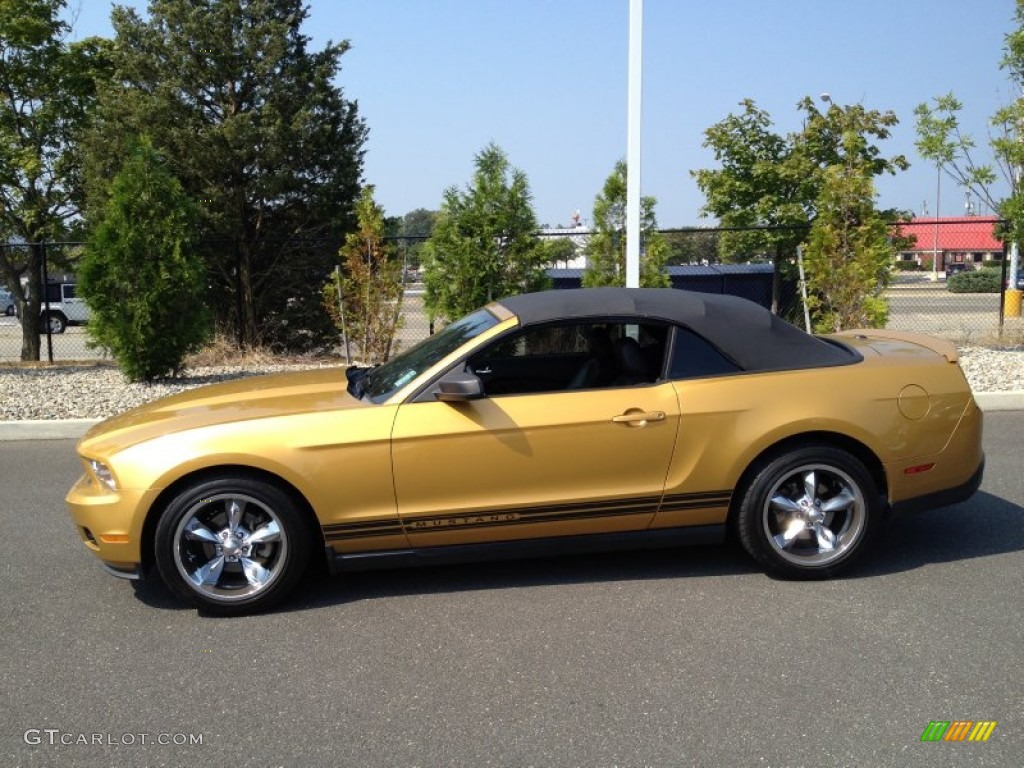 2010 Mustang V6 Premium Convertible - Sunset Gold Metallic / Charcoal Black photo #4
