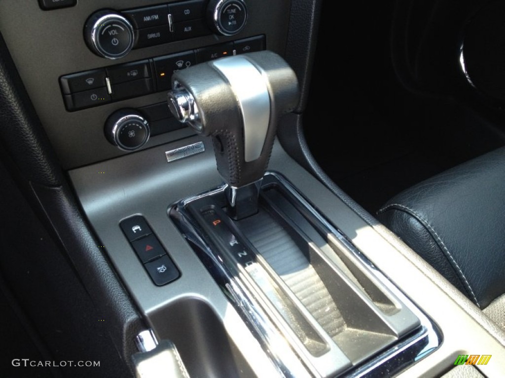 2010 Mustang V6 Premium Convertible - Sunset Gold Metallic / Charcoal Black photo #13