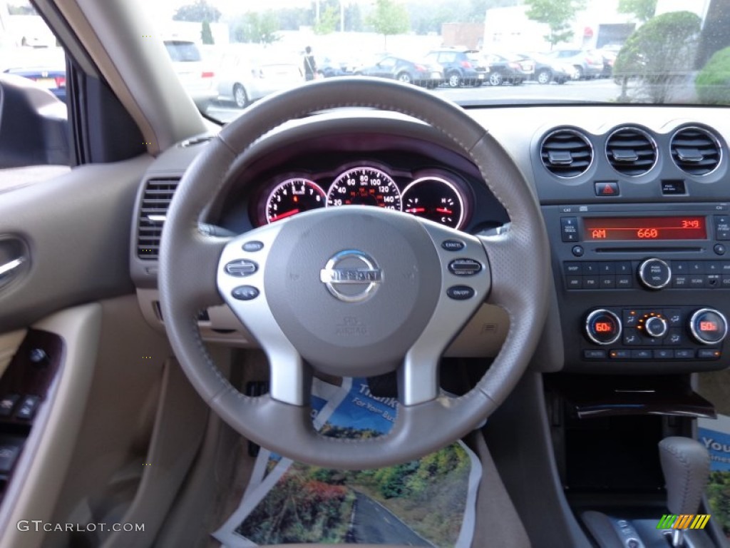 2010 Altima 2.5 SL - Sonoran Sand / Blond photo #14
