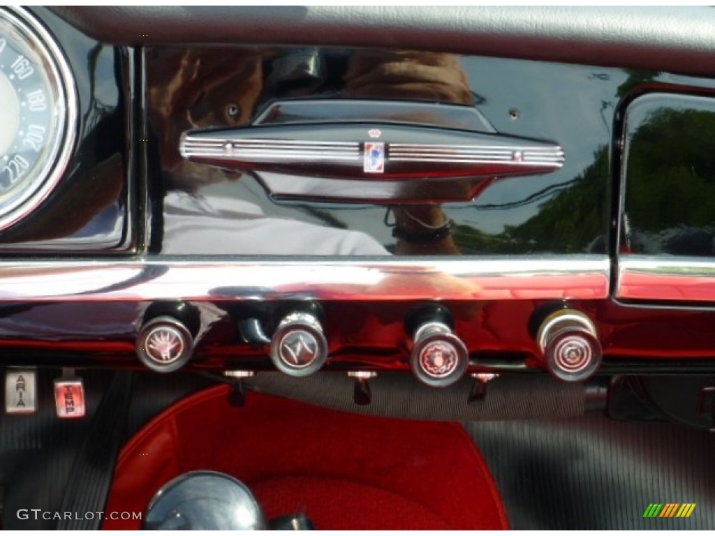 1963 Alfa Romeo Giulia Spider Controls Photos