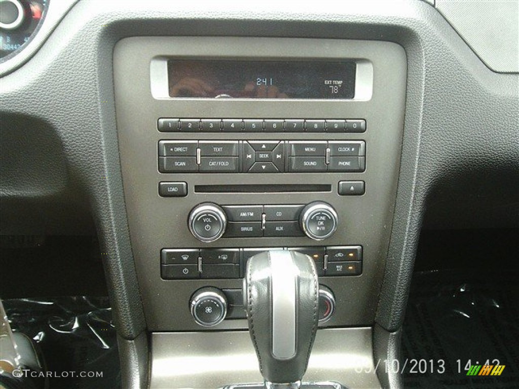 2013 Mustang V6 Premium Convertible - Black / Charcoal Black photo #27