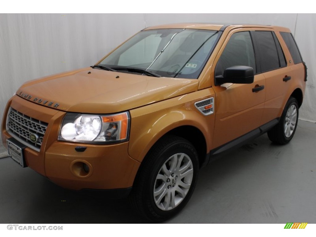 2008 LR2 SE - Tambora Flame Orange / Ebony Black photo #3