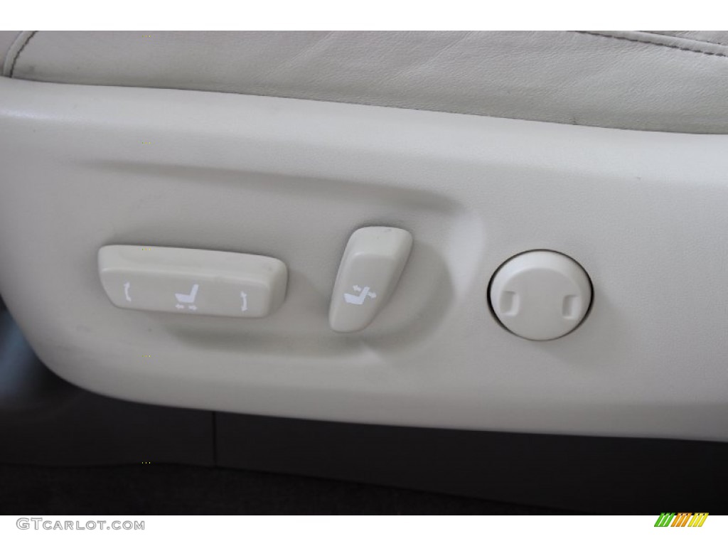 2012 Lexus GX 460 Premium Controls Photo #85635103