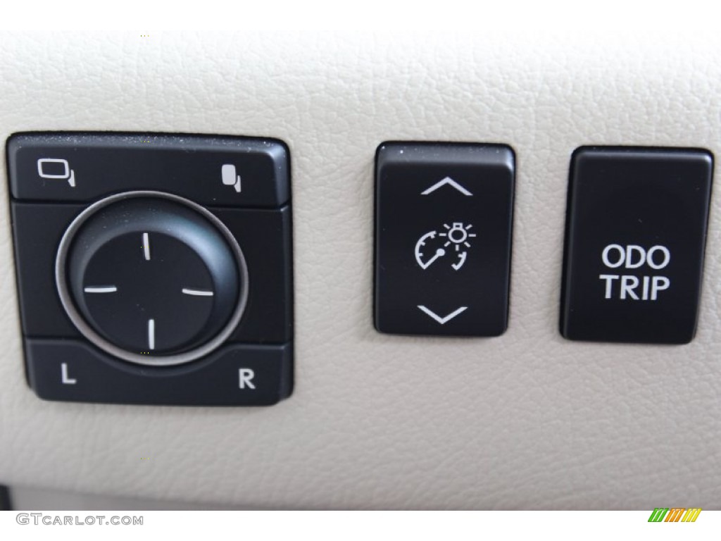 2012 Lexus GX 460 Premium Controls Photo #85635400