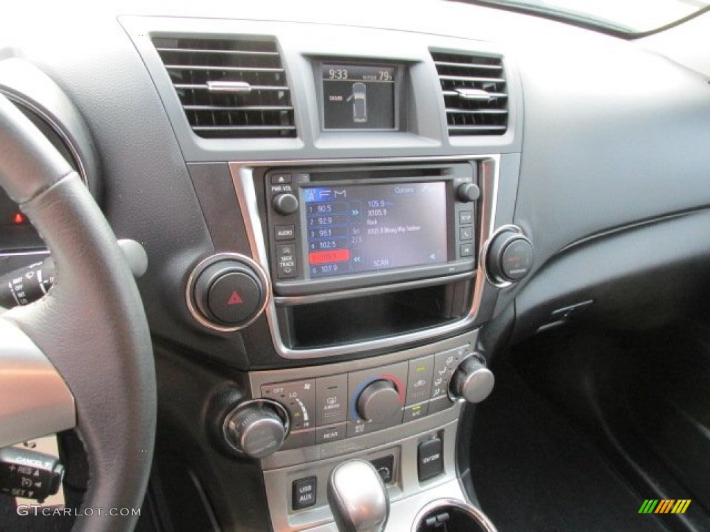 2013 Highlander SE 4WD - Sizzling Crimson Mica / Black photo #13