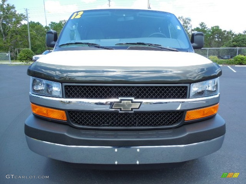 Summit White 2013 Chevrolet Express LT 3500 Passenger Van Exterior Photo #85640181