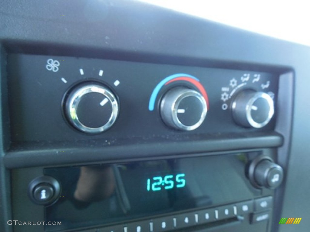 2013 Chevrolet Express LT 3500 Passenger Van Controls Photos