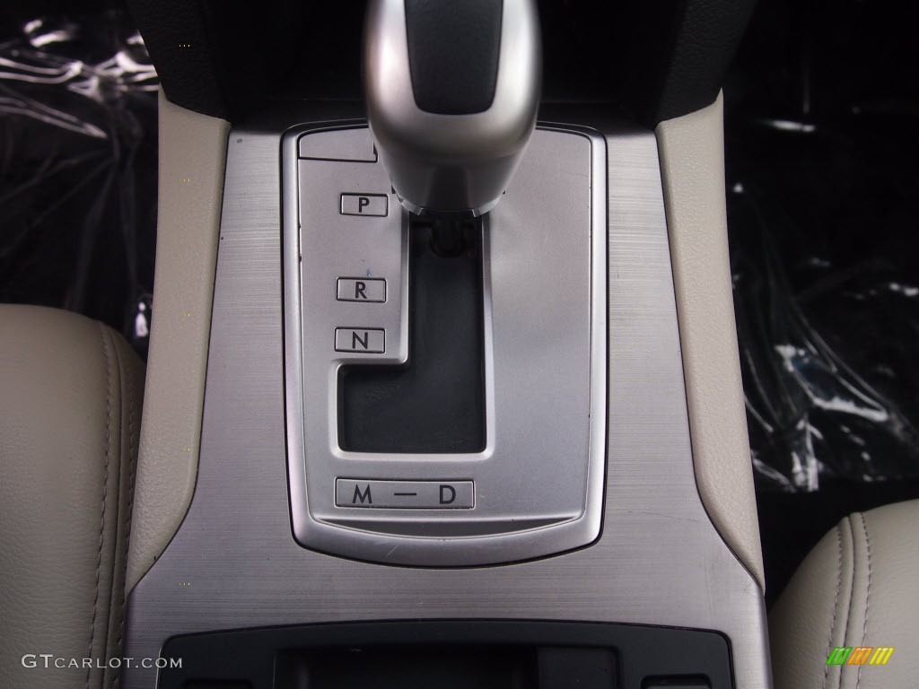 2011 Outback 2.5i Limited Wagon - Crystal Black Silica / Warm Ivory photo #23