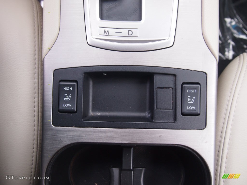 2011 Outback 2.5i Limited Wagon - Crystal Black Silica / Warm Ivory photo #24