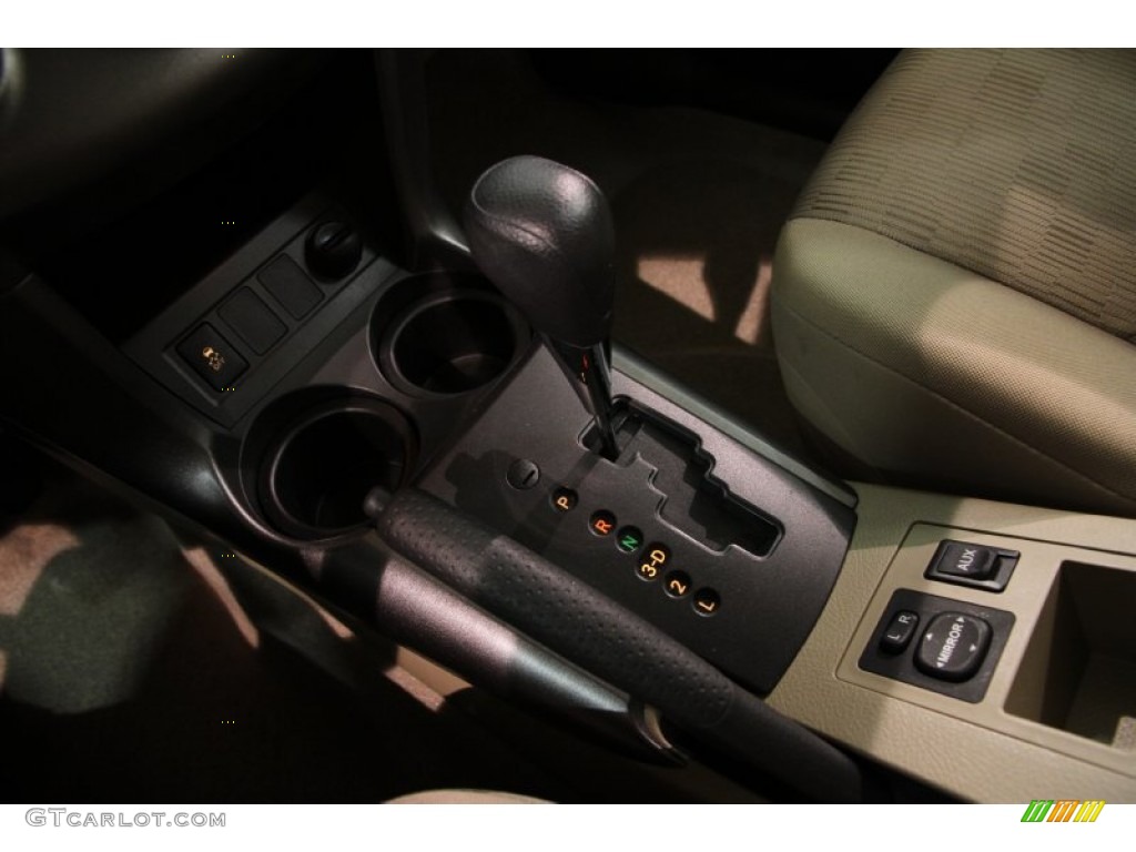 2011 RAV4 I4 4WD - Super White / Sand Beige photo #9