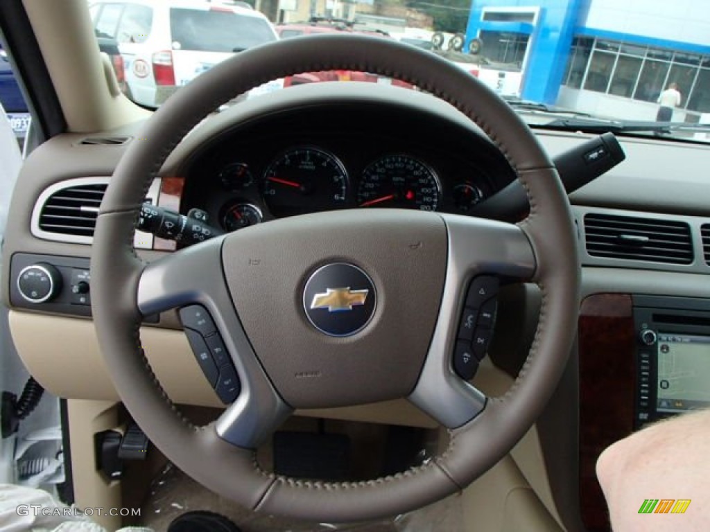 2014 Chevrolet Suburban LT 4x4 Light Cashmere/Dark Cashmere Steering Wheel Photo #85644356