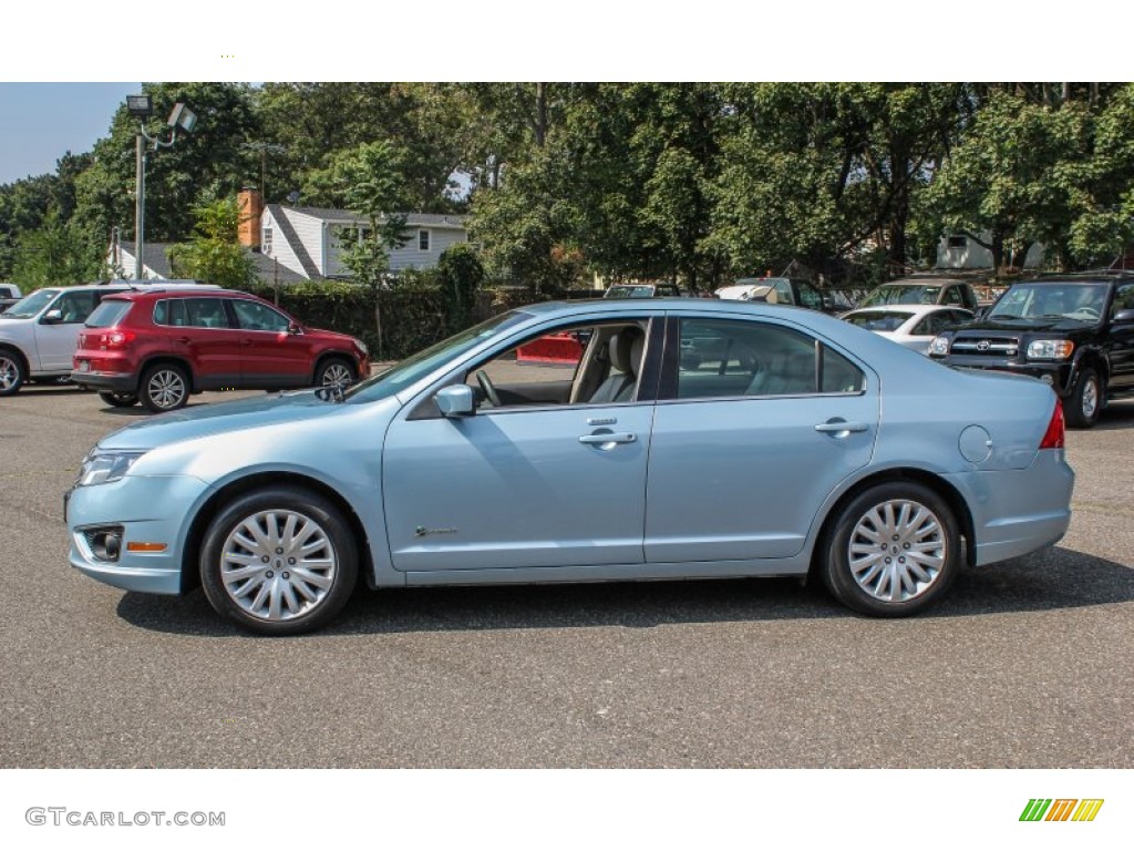 2010 Fusion Hybrid - Light Ice Blue Metallic / Medium Light Stone photo #3