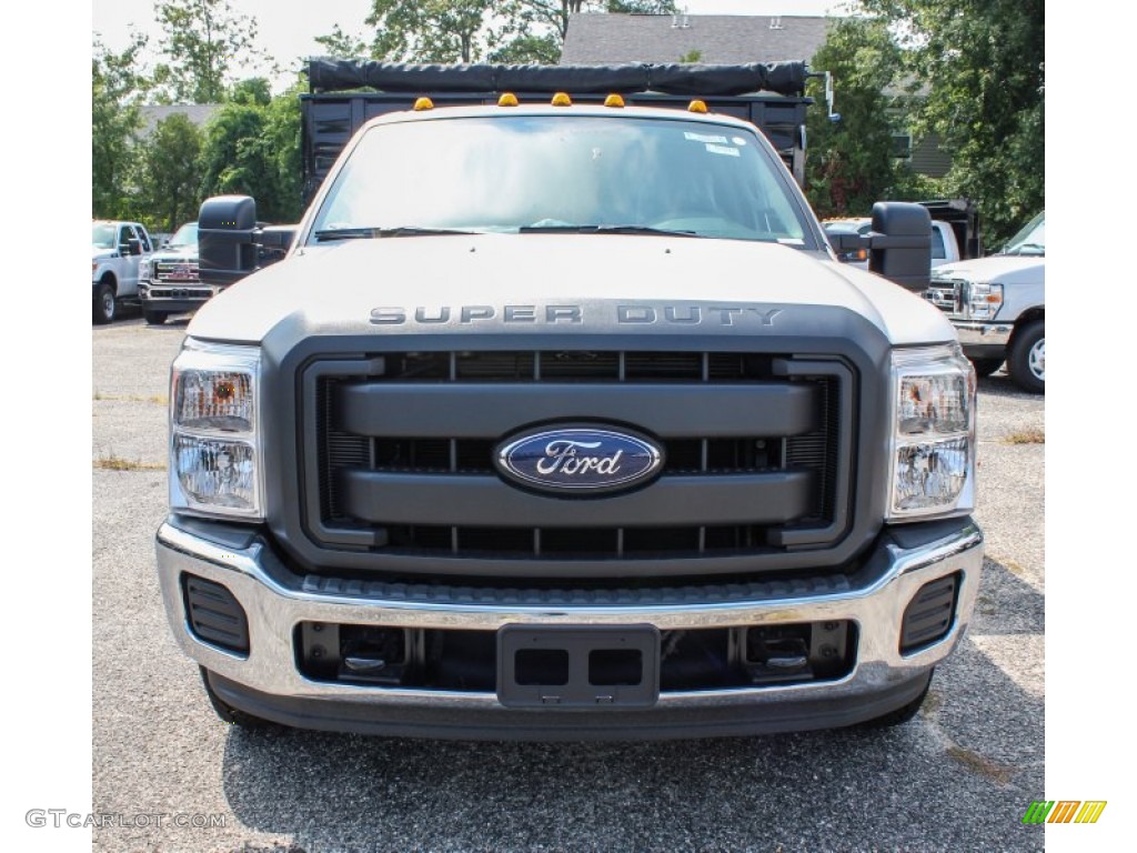 2013 F350 Super Duty XL Regular Cab Stake Truck - Oxford White / Steel photo #2