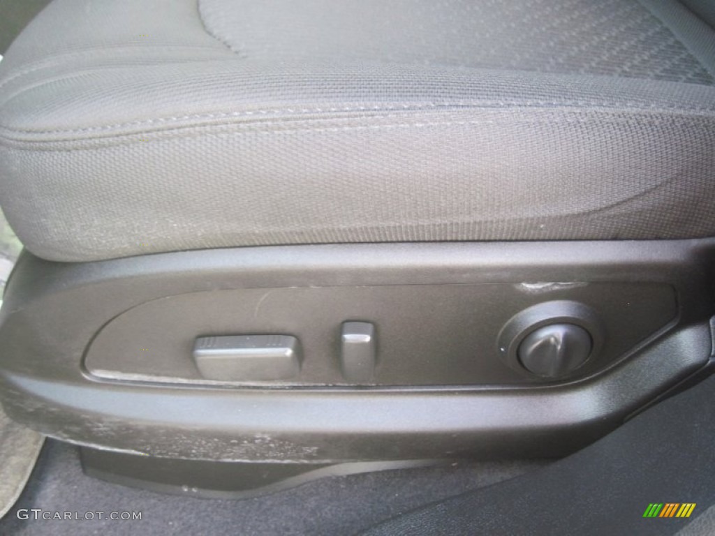 2010 Traverse LT AWD - Silver Ice Metallic / Ebony photo #12