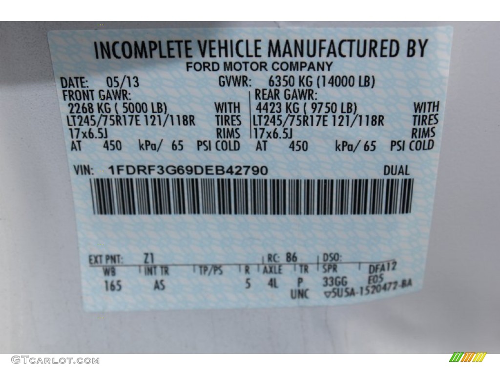 2013 F350 Super Duty XL Regular Cab Stake Truck - Oxford White / Steel photo #15