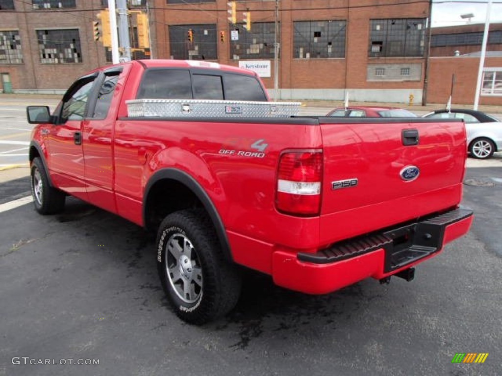 2005 F150 XLT SuperCab 4x4 - Bright Red / Medium Flint/Dark Flint Grey photo #6