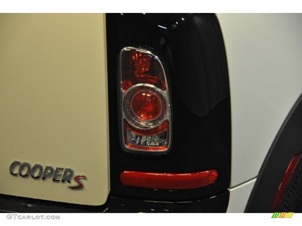 2014 Cooper S Clubman - Pepper White / Carbon Black photo #14