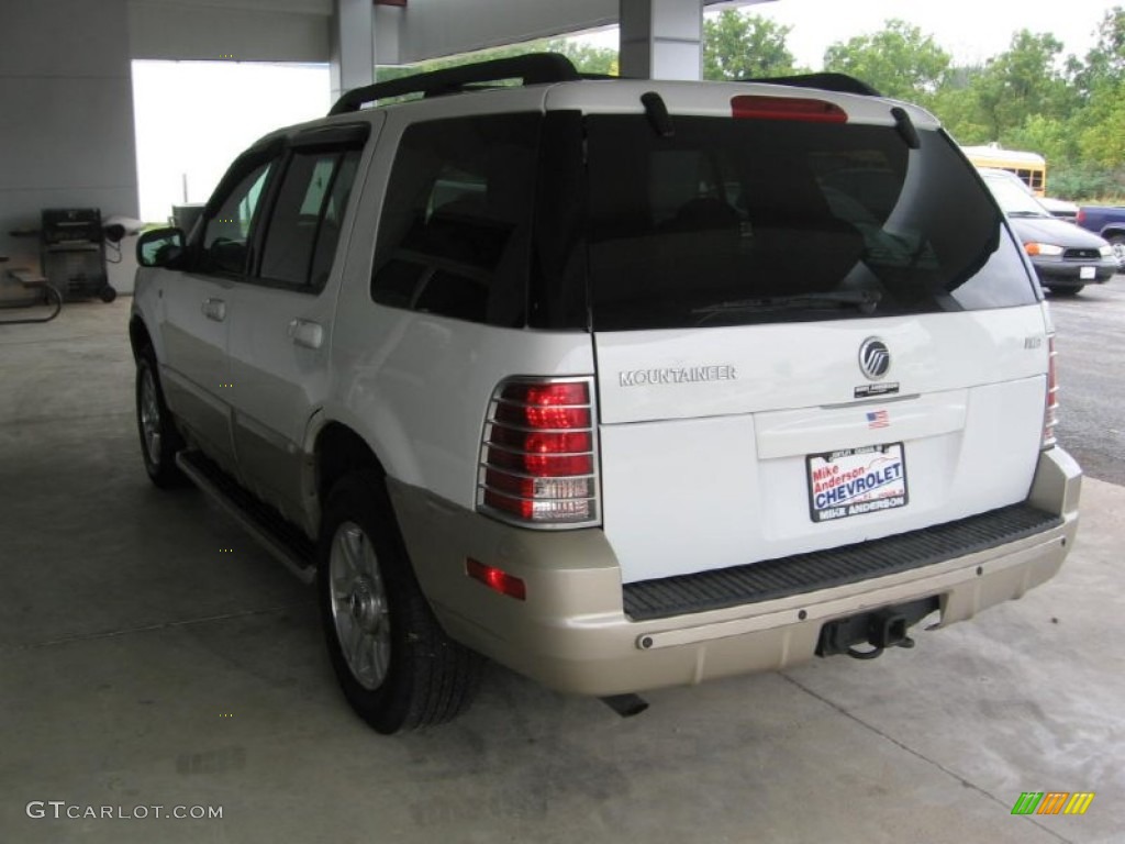 2005 Mountaineer V6 AWD - Oxford White / Medium Dark Parchment photo #3