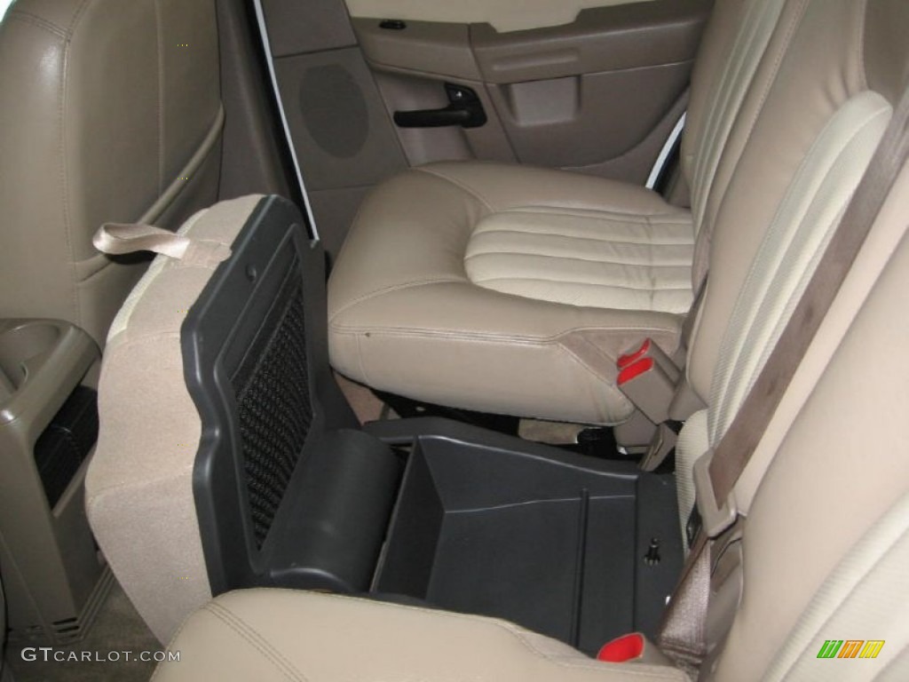 2005 Mountaineer V6 AWD - Oxford White / Medium Dark Parchment photo #16