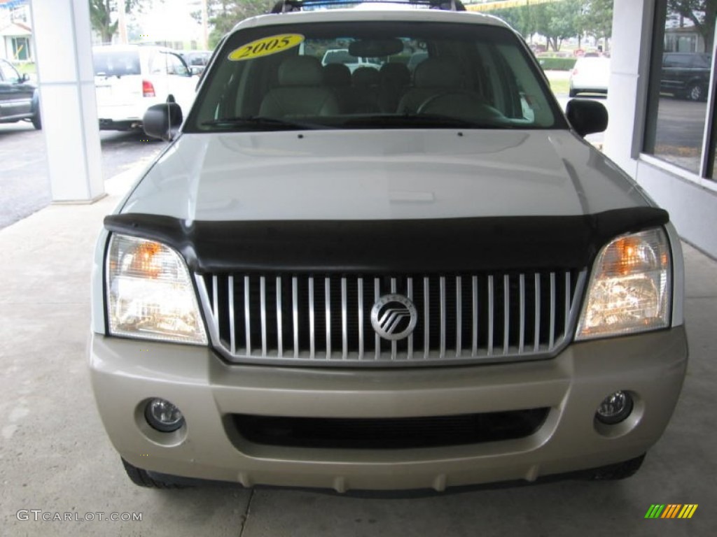 2005 Mountaineer V6 AWD - Oxford White / Medium Dark Parchment photo #28