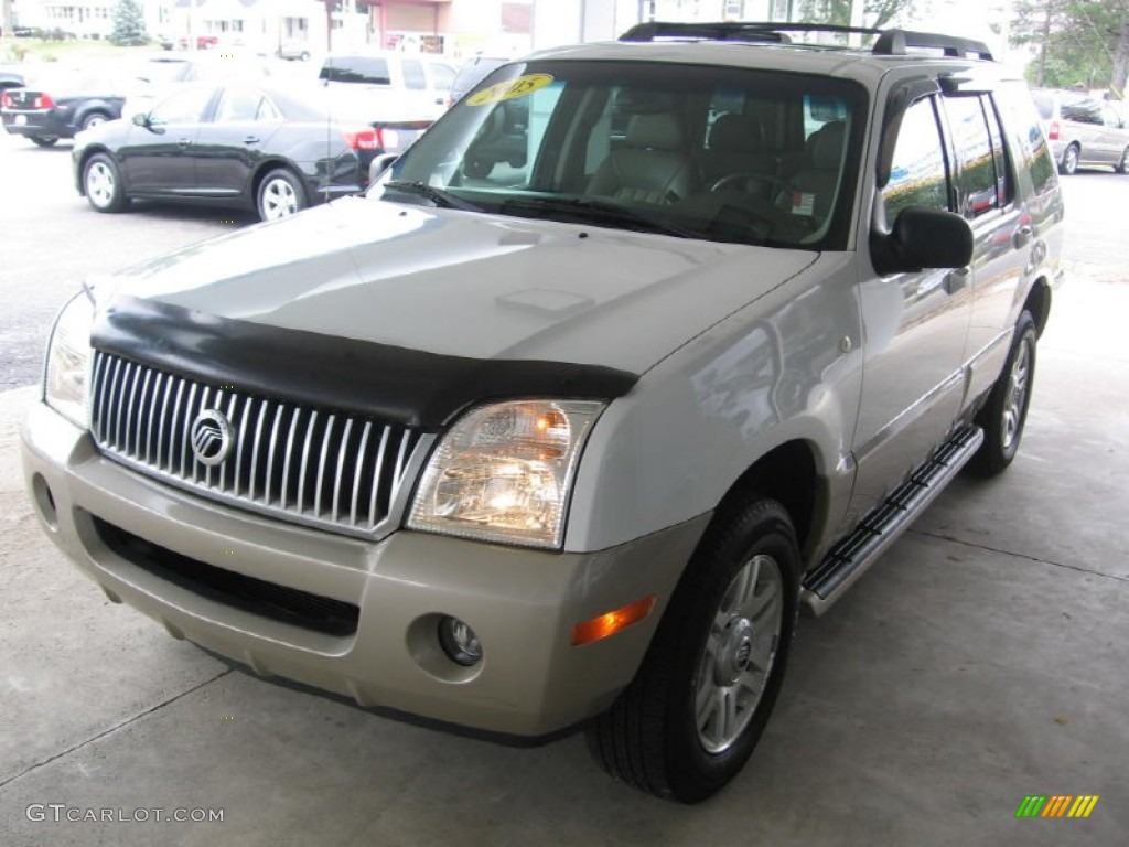 2005 Mountaineer V6 AWD - Oxford White / Medium Dark Parchment photo #29