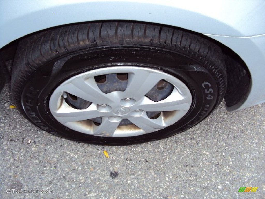 2009 Hyundai Accent GLS 4 Door Wheel Photo #85649102