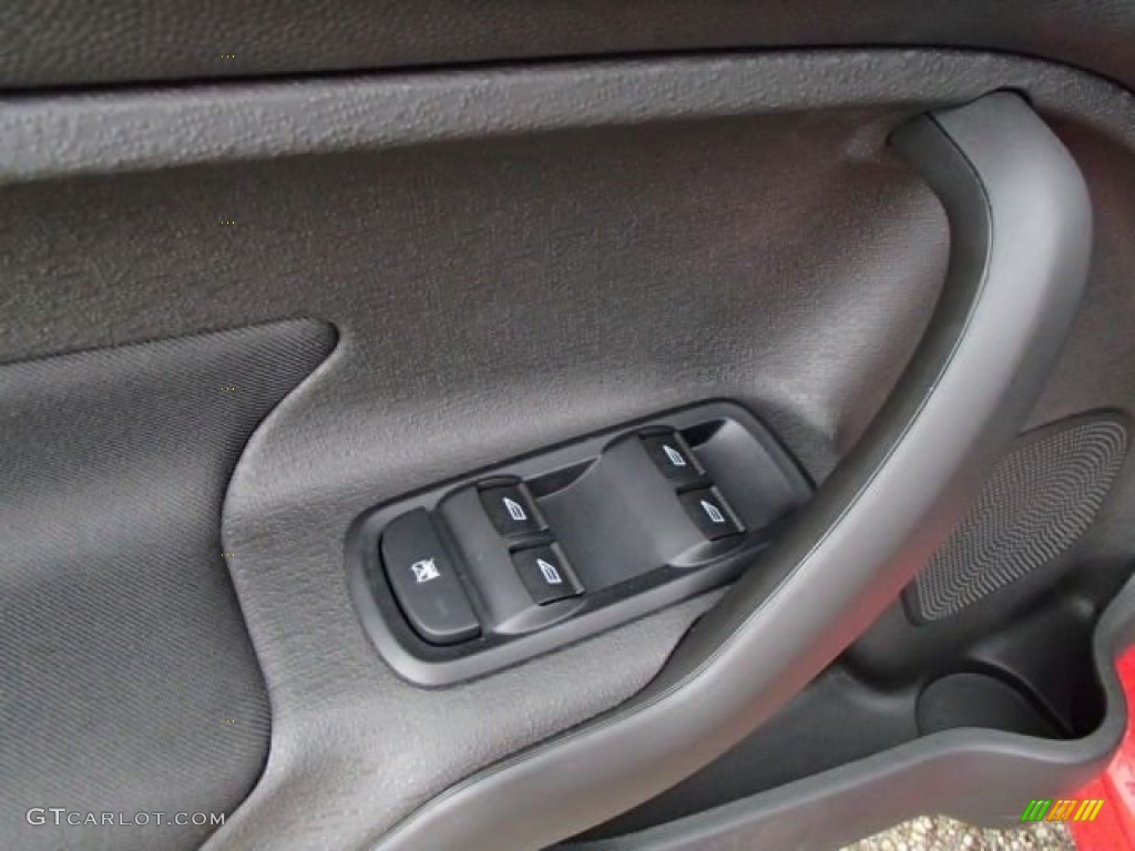 2014 Ford Fiesta ST Hatchback Controls Photo #85649654