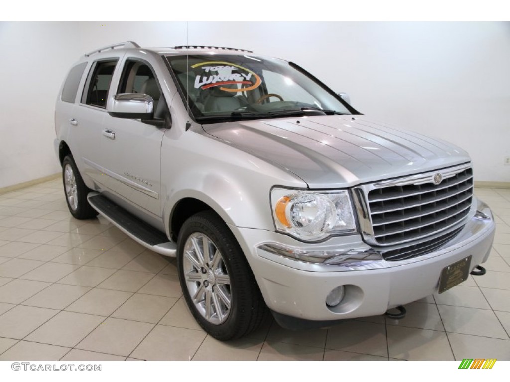 2008 Aspen Limited 4WD - Bright Silver Metallic / Light Graystone photo #1