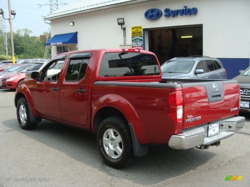 2007 Frontier LE Crew Cab 4x4 - Red Brawn / Desert photo #4