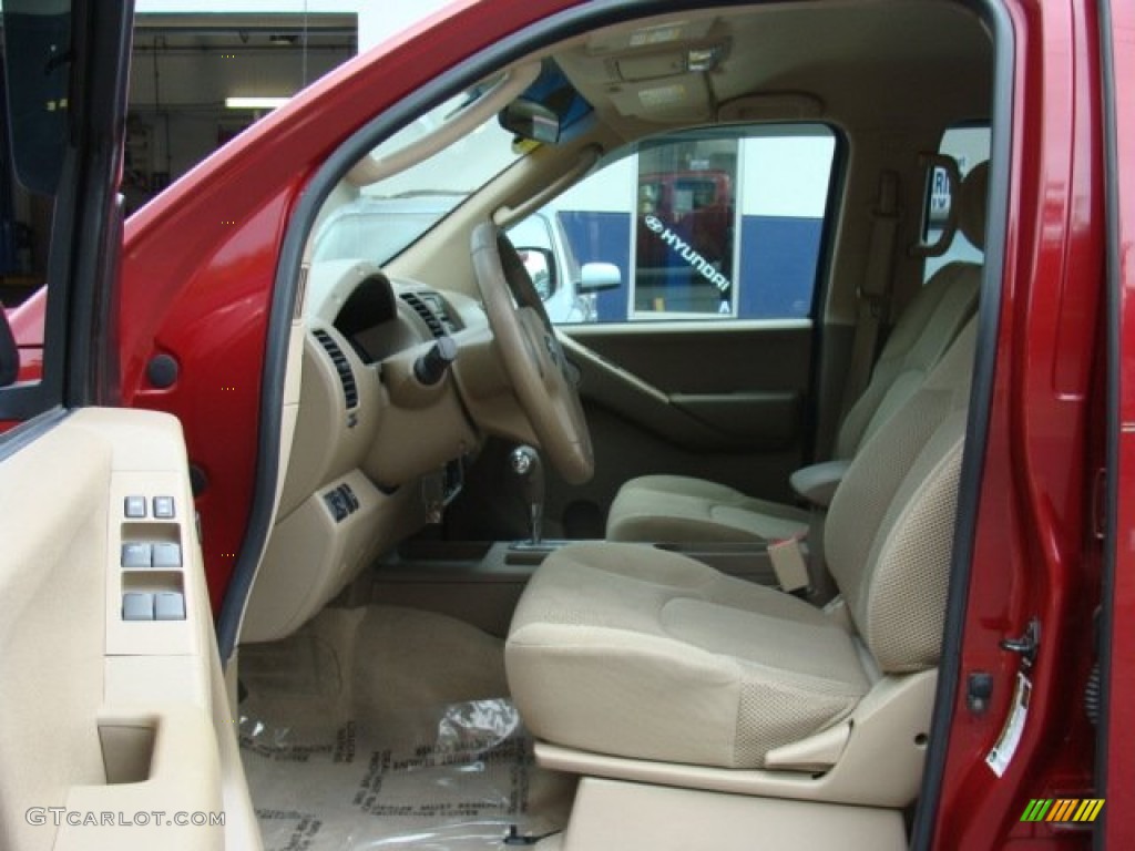 2007 Frontier LE Crew Cab 4x4 - Red Brawn / Desert photo #8