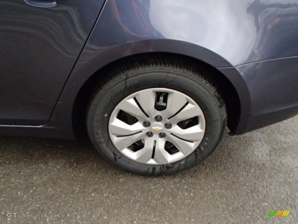2014 Chevrolet Cruze LS Wheel Photo #85651208