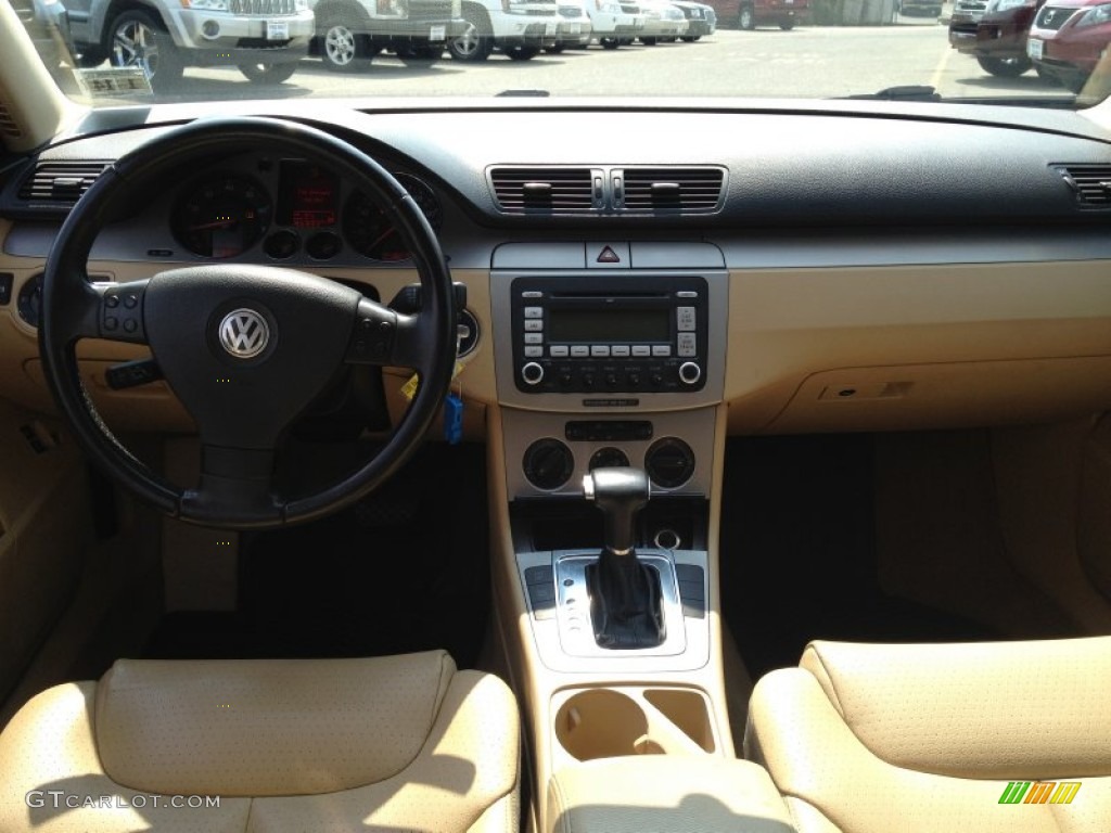 2009 Passat Komfort Sedan - White Gold Metallic / Cornsilk Beige photo #9