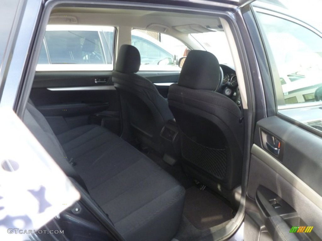 2011 Outback 2.5i Wagon - Graphite Gray Metallic / Off Black photo #5