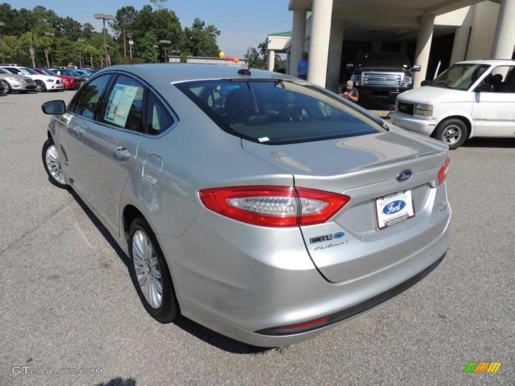 2013 Fusion Hybrid SE - Ingot Silver Metallic / Charcoal Black photo #15