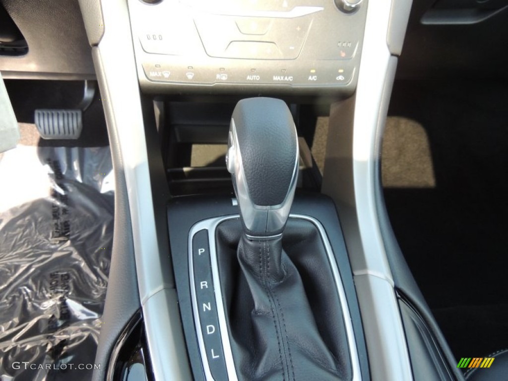 2013 Fusion Hybrid SE - Ingot Silver Metallic / Charcoal Black photo #19