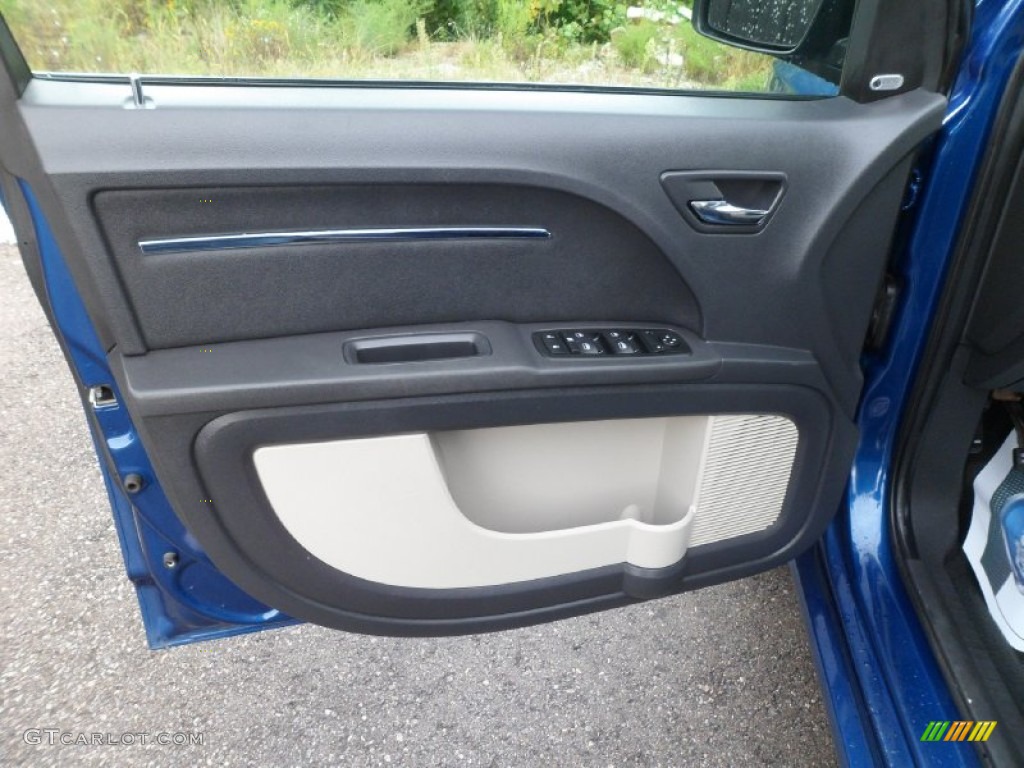 2009 Journey R/T AWD - Surf Blue Pearl / Dark Slate Gray/Light Graystone photo #36