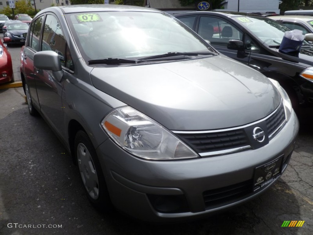 2007 Versa S - Magnetic Grey Metallic / Charcoal photo #1