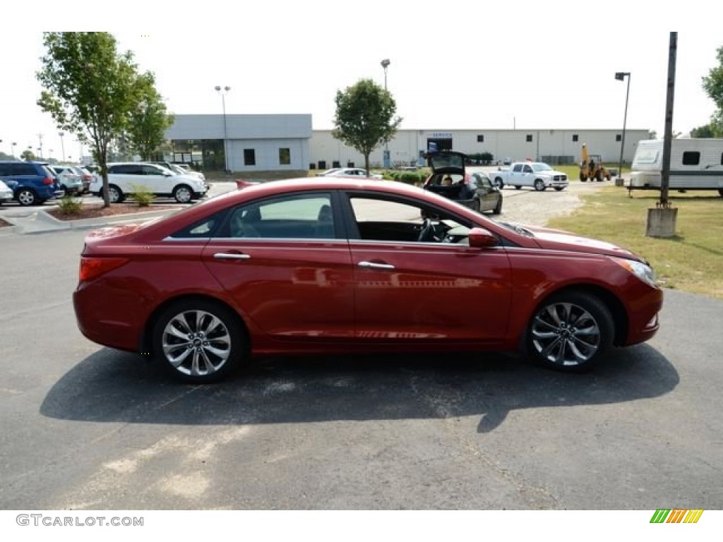 2011 Sonata SE 2.0T - Venetian Red / Black photo #4