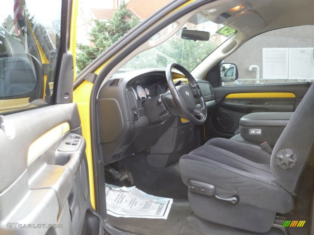 2004 Ram 1500 SLT Rumble Bee Regular Cab - Solar Yellow / Dark Slate Gray/Yellow Accents photo #9