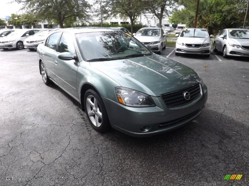 2005 Altima 3.5 SL - Mystic Emerald Green / Blond photo #1