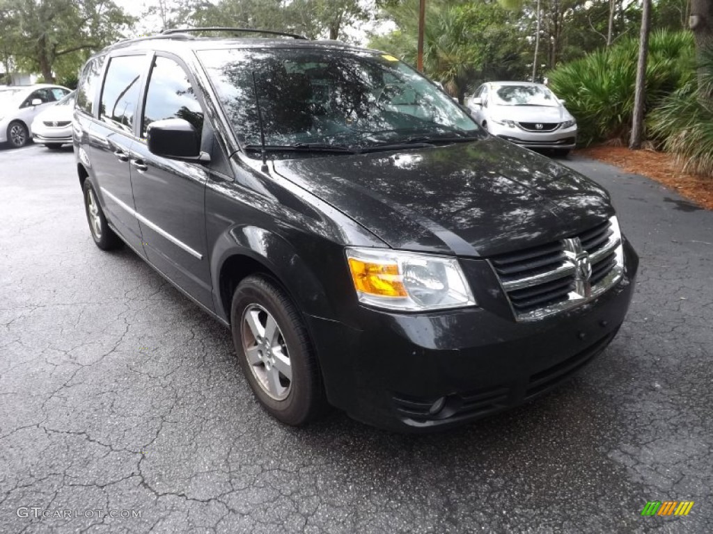 2010 Grand Caravan SXT - Blackberry Metallic / Dark Slate Gray/Light Shale photo #1