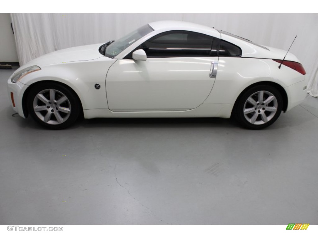 2004 350Z Touring Coupe - Pikes Peak White Pearl / Carbon Black photo #4