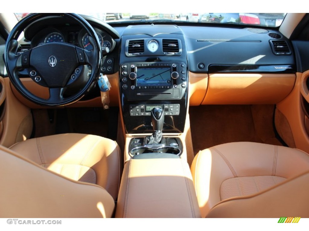 2010 Maserati Quattroporte Standard Quattroporte Model Cuoio Dashboard Photo #85666811