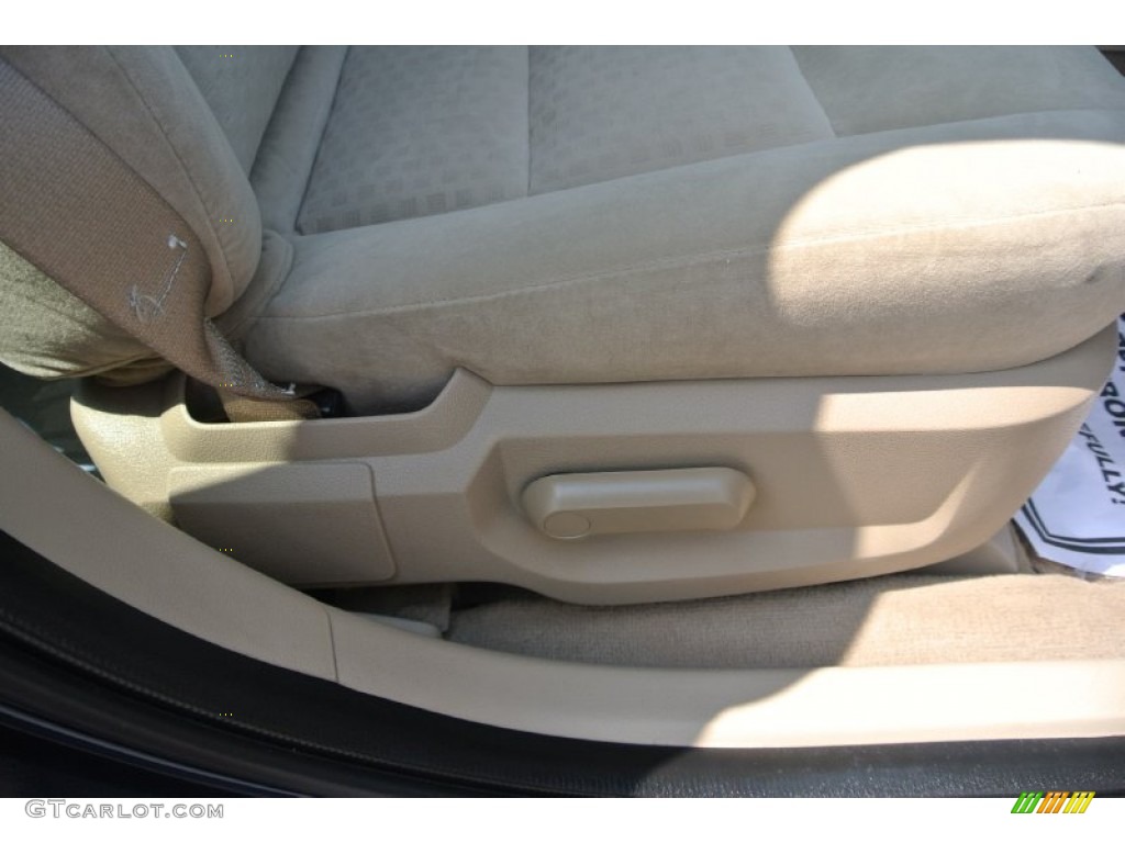 2006 Five Hundred SE - Dark Blue Pearl Metallic / Shale Grey photo #19