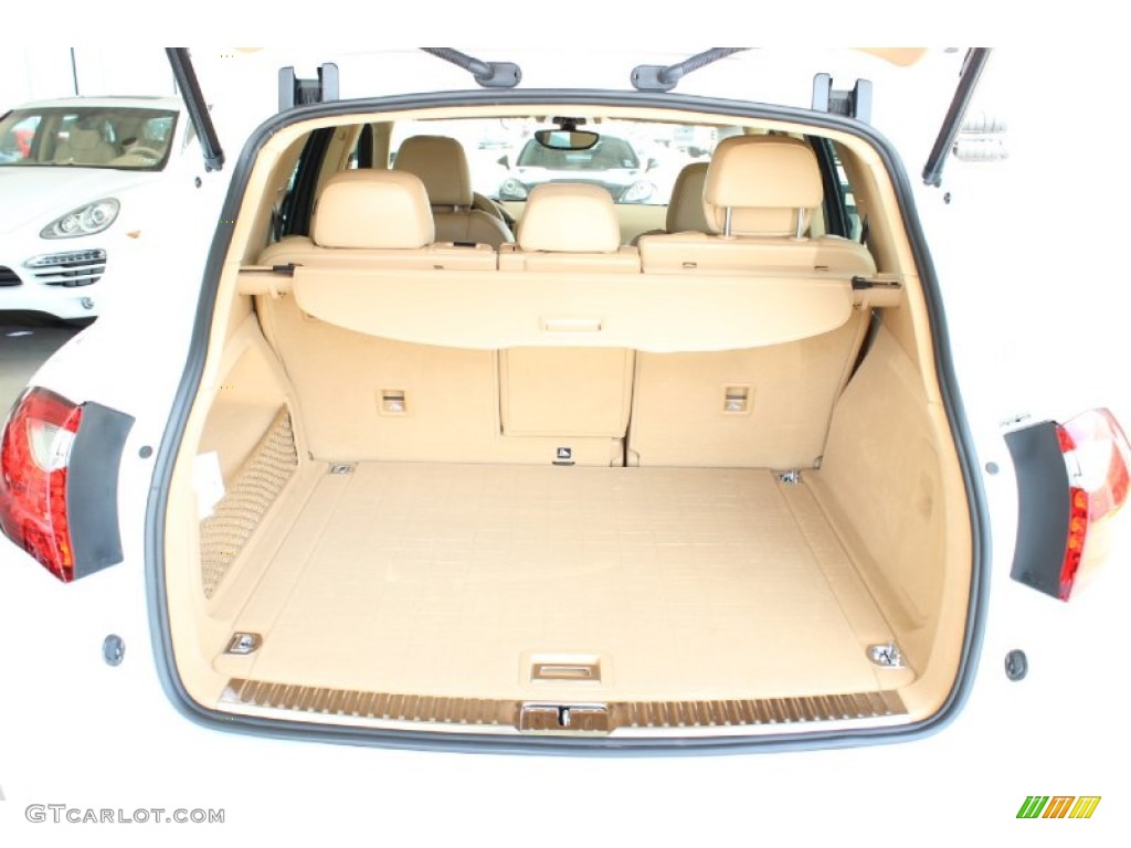 2013 Porsche Cayenne S Trunk Photo #85668287