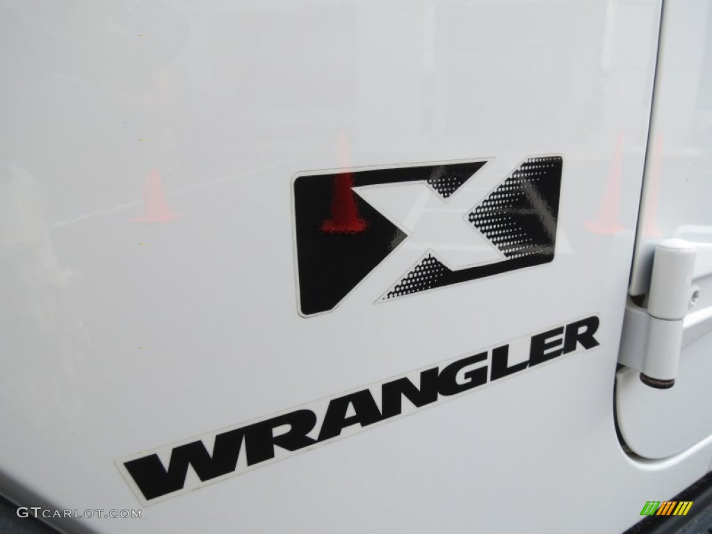 2009 Wrangler X 4x4 - Stone White / Dark Slate Gray/Medium Slate Gray photo #10